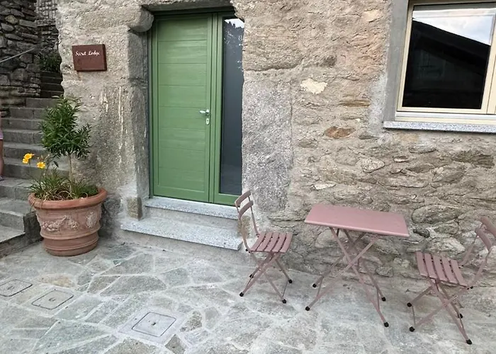 Secret * 피아넬로 델 라리오