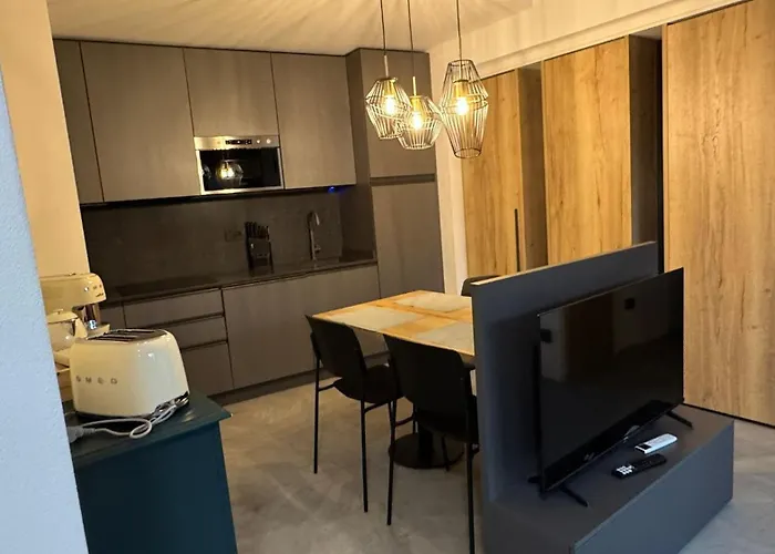 Secret * 피아넬로 델 라리오