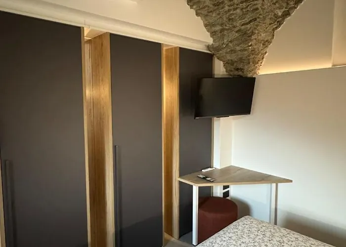 Secret 피아넬로 델 라리오