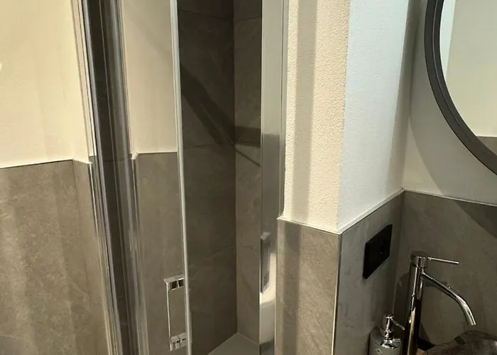 Secret * 피아넬로 델 라리오